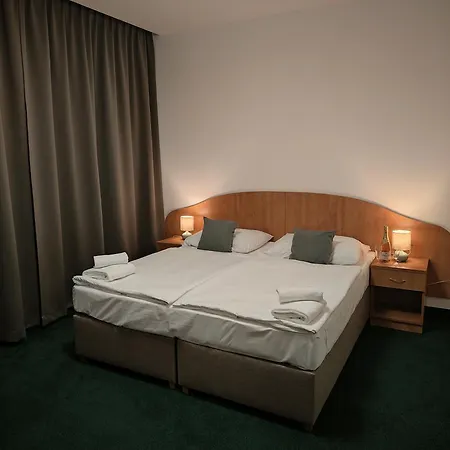 Hotel Legie Prague Exterior photo
